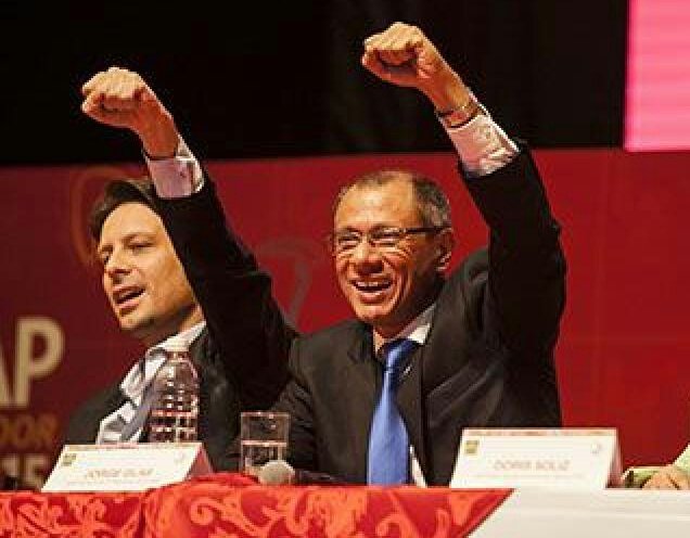 21F_Bolivia's tweet photo. La misión de la #OEA para las próximas elecciones judiciales está liderada por #GuillaumeLong revolucionario, corre��sta y crítico de #Almagro por su defensa de #Venezuela.
#3DVotoNulo
#ControlElectoralCiudadano https://t.co/LUbPNjlsj3