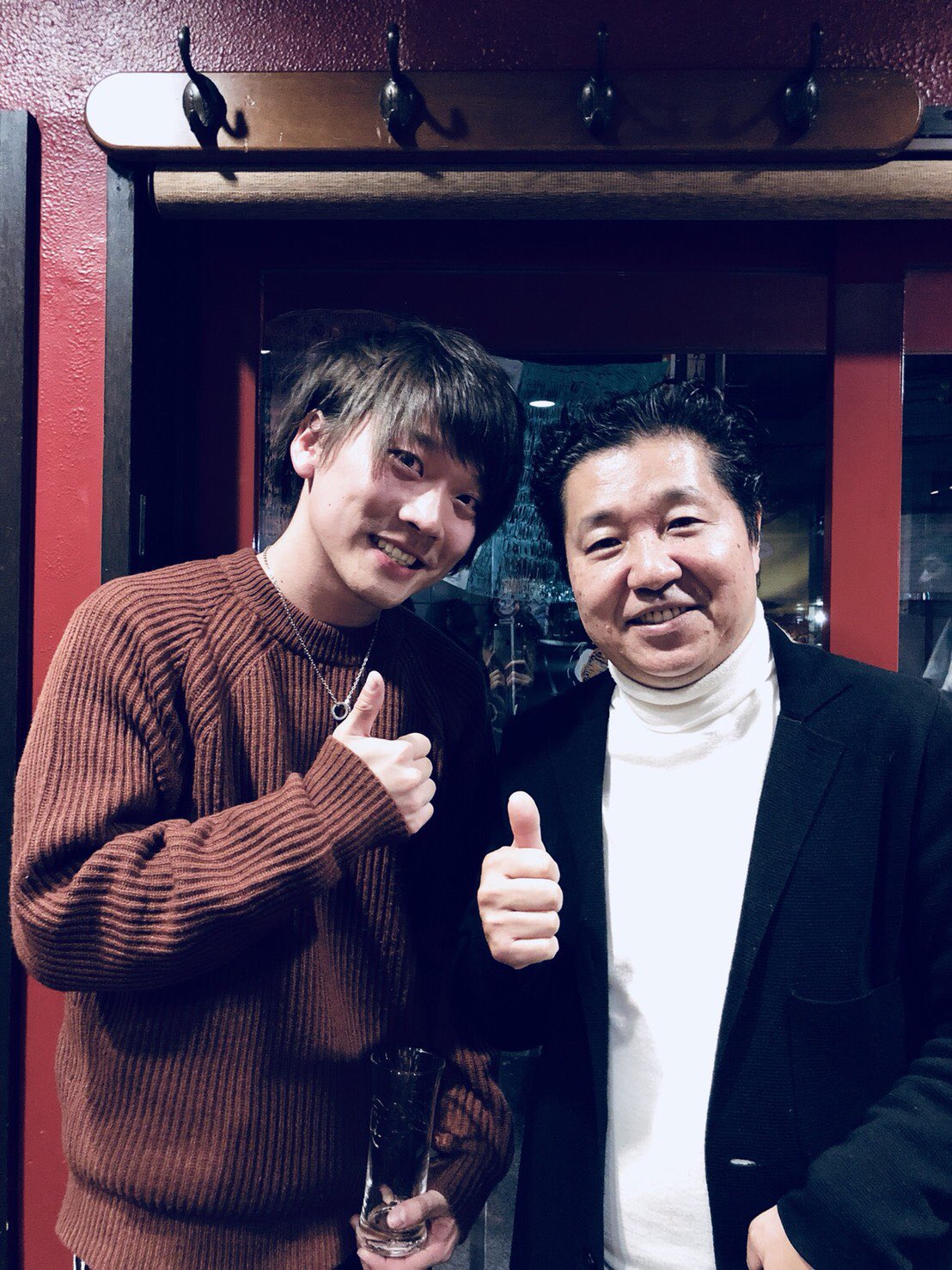 公式 劇団４ドル５０セント ブログ更新 ジャッキー チェン主演作 少林寺木人拳 の日本版主題歌 ミラクル ガイ を歌う 謝花義哲さんとお会いしてハイテンションすぎる久道のブログをどうぞ T Co 4nlgc9ivwo 劇団４ドル５０セント