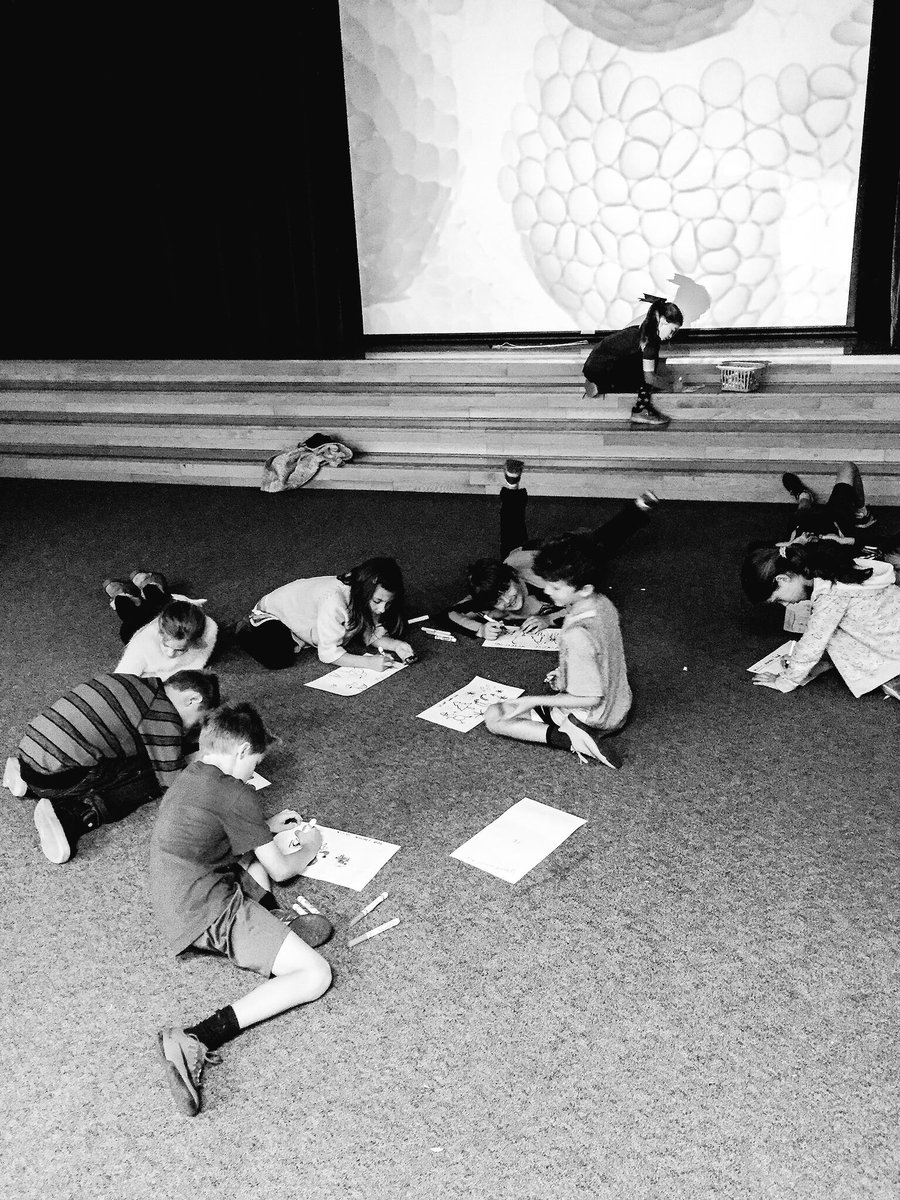 MissM_Art's tweet photo. @HTS_Dolphins 3rd graders brainstorm for #DMHeights first ever instillation art piece ππΌππΌππΌ#DMHWinterWonderlandβπ¬ 1st, 2nd, and 3rd graders will craft an immersive, larger than-life art piece representing their role as part of a whole #storytelling #integrativearts https://t.co/W39D8s6u1R