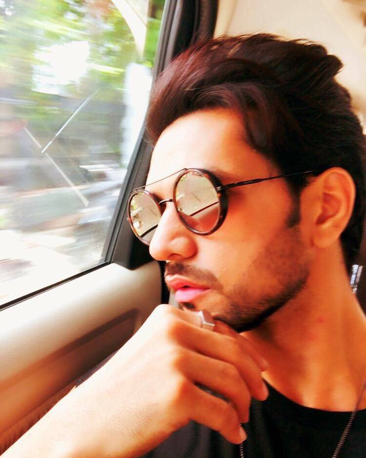 Make the most of this day! Laugh, love, read, live,learn, play, dream and just be happy live every moment 
#happy #thoughts #thursdayfun