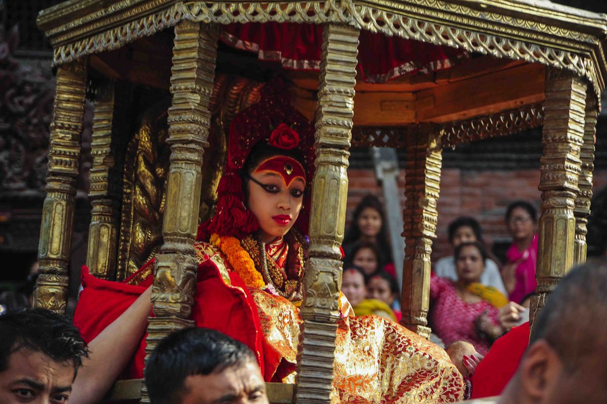 ECS_NEPAL's tweet photo. Kumari, or Living Goddess – Nepal is the tradition of worshipping young pre-pubescent girls as manifestations of the divine female energy or devi in Hindu religious traditions. The word Kumari is derived from the Sanskrit Kaumarya, meaning "princess".
https://t.co/qFs6IVGsdS https://t.co/cGJs1s7kDe