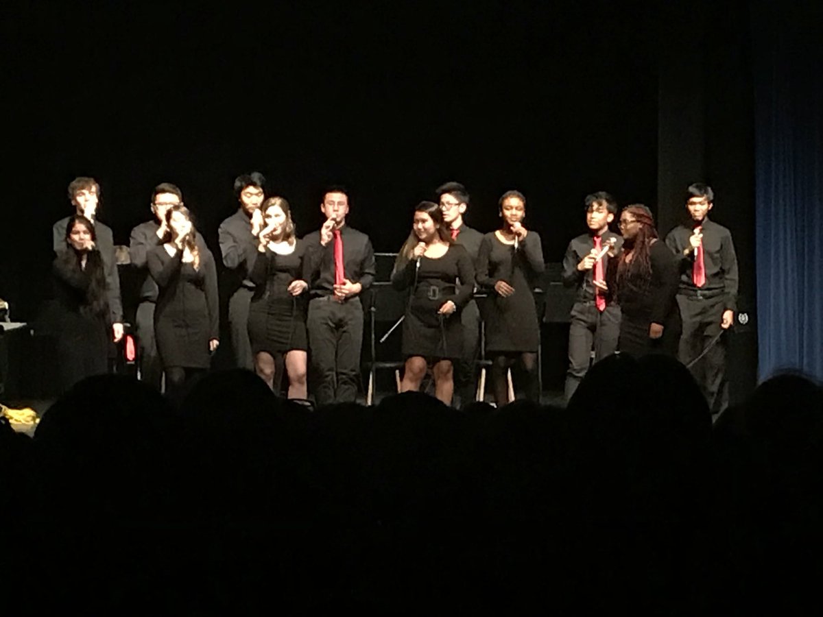 AinlayOffCampus's tweet photo. Ainlay jazz band and choir take to the stage tonight. #titans #epsb https://t.co/OX0XshWUw8