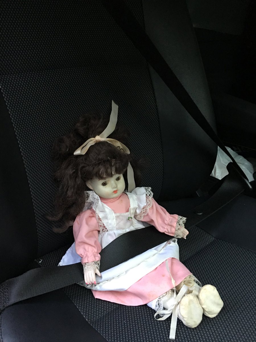 DoogsScents's tweet photo. This is how we treat our haunted dolls!!! #saftyfirst #buckelup #hauntedlocations #hauntedtowns #doogsmind #haunteddolls #wraithnation #Wraithfamily https://t.co/2vHuEftPGb