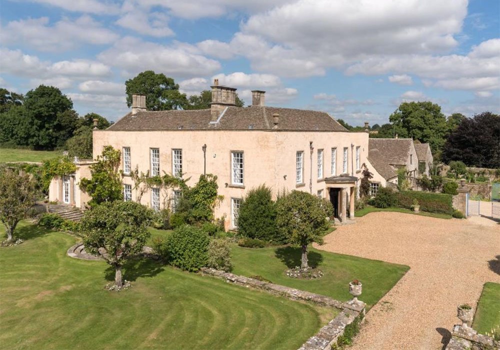 propego's tweet photo. Prince Harry and Meghan Markle’s rumoured marital home REVEALED! https://t.co/CN6FQ2BfU5 #EstateAgent #PersonalAgent https://t.co/8IW6UENUQg