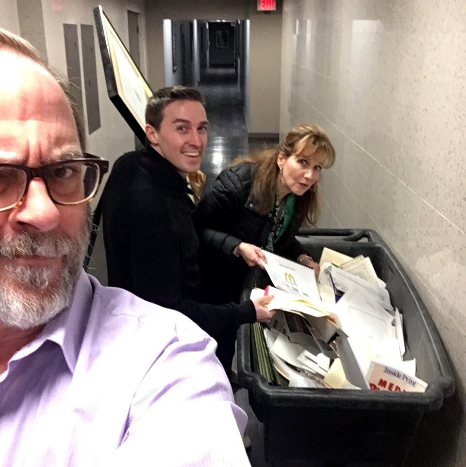 john_835's tweet photo. After the show today, outside our studios, a little dumpster diving action. @Kathy_Word
fm @NewMikeWordFm #radiopros #oneman’streasure https://t.co/4ciXirkyJv