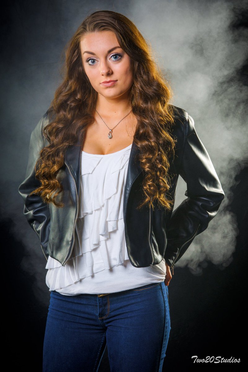 Portrait of <a href="/twxsbee2467/">Taylor Weathersbee</a> with <a href="/Sony/">Sony</a> #SonyAlpha and the always awesome <a href="/AtmosphereAero/">Atmosphere Aerosol</a> <a href="/AtmosphereAeroV/">Atmosphere Aerosol</a>  Shot at Two 20 Studios, #Altoona PA