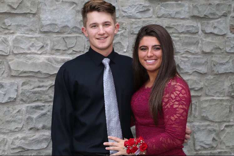 spencerr22's tweet photo. Happy Happy Birthday @smldozer29 🎉 https://t.co/GWOKGD1Chf