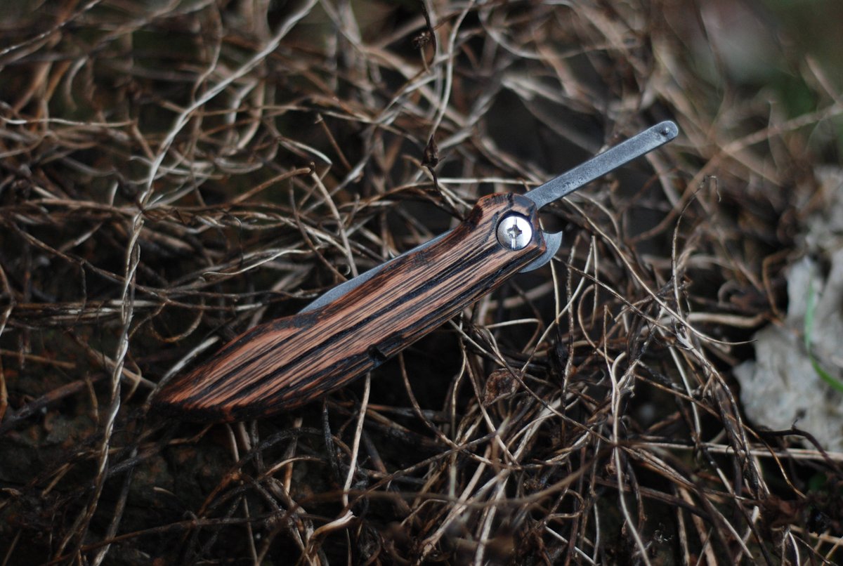 PremiumHandmade's tweet photo. Best present Friction folder “Lame” carbon lit Hand M… https://t.co/J56nQEbAvf #PremiumHandmadeUa #BestPresentForHim https://t.co/5picytANKJ