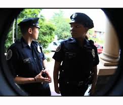 ENDtoDV's tweet photo. If a police officer comes, tell him/her what happened and get his/her name badge number. They're here to help. #DVSafety #SafetyTipWednesday https://t.co/11s70oiGmx
