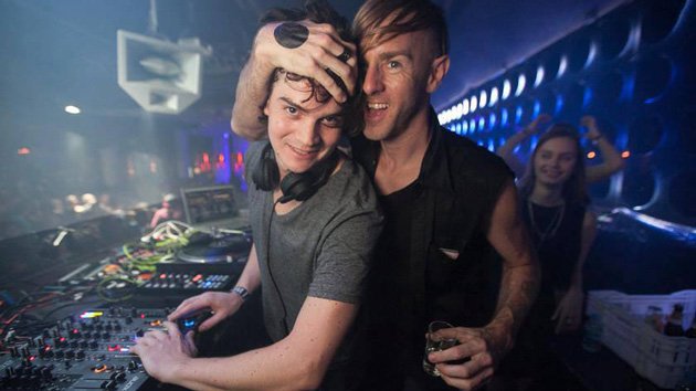 Beats_Zone's tweet photo. SAB 02/12 #RichieHawtin Close ⠀⠀⠀⠀⠀⠀⠀⠀⠀⠀⠀
▶HORARIOS:
▪ 00:00hs - 2:00hs Richie Hawtin
▪ 23:45hs - 00:00hs Change Over (armado de set up para Richie)
▪ 21:45hs - 23:45hs Fabio Florido
▪ 19:45hs - 21:45hs Barem
▪ 18:00hs - 19:45hs Jorge Savoretti
#BeatsZone https://t.co/yk75wRNFDV