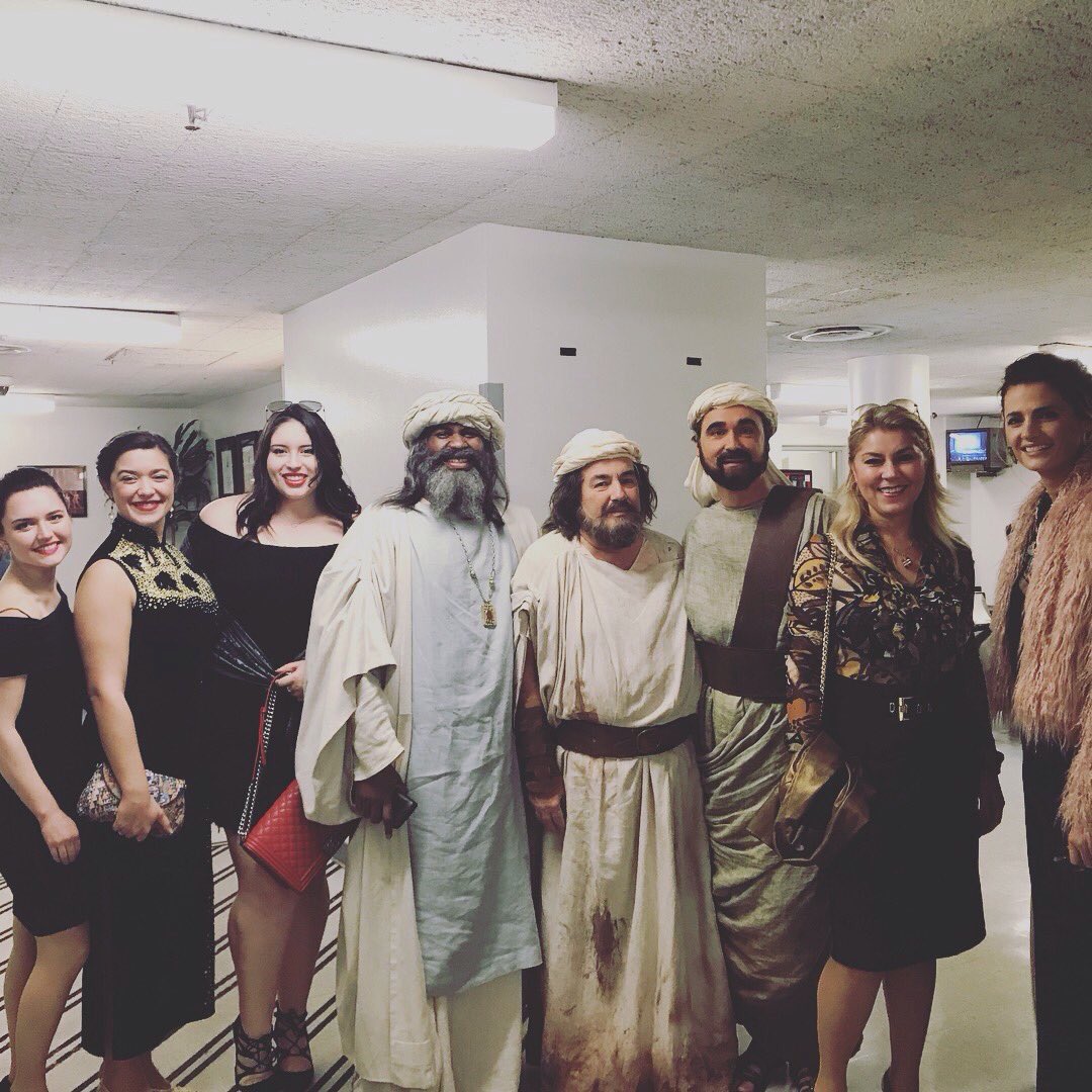 Tzu_5911's tweet photo. milenakitic:At #LAOpera #LAO #chorus #MilenaKitic #operasinger #mezzosoprano #maestra #actress #StanaKatic @Stana_Katic #castle #nabucco #mkvocalstudio #OCAVA-in-Rome #students #operasingers #proudofmystudents❤️
https://t.co/M8mv5kz2b4 https://t.co/hDQMFbJpTG