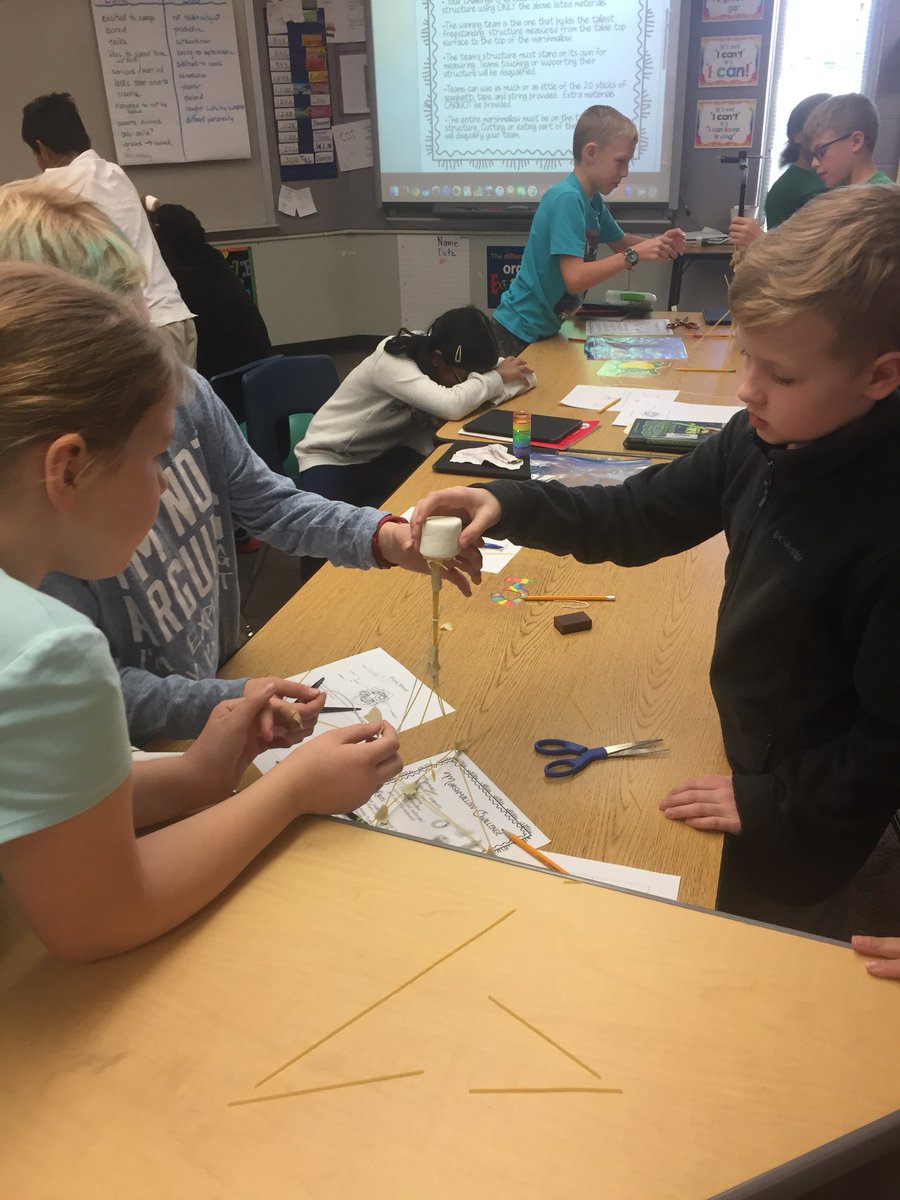 LisaCarlsonWPS's tweet photo. STEM. Challenge. @LisaCarlsonWPS @BirchviewWPS https://t.co/IIR4DprFFc