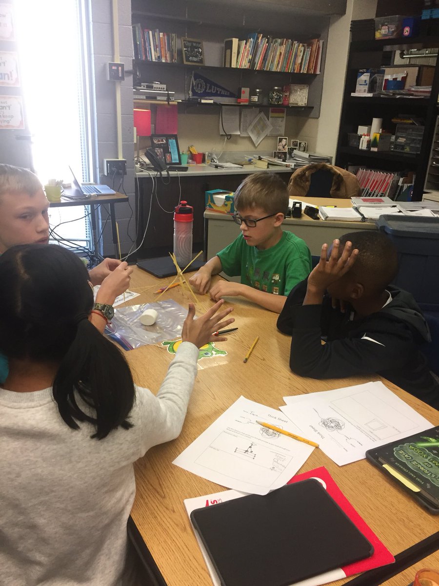 LisaCarlsonWPS's tweet photo. STEM. Challenge. @LisaCarlsonWPS @BirchviewWPS https://t.co/IIR4DprFFc