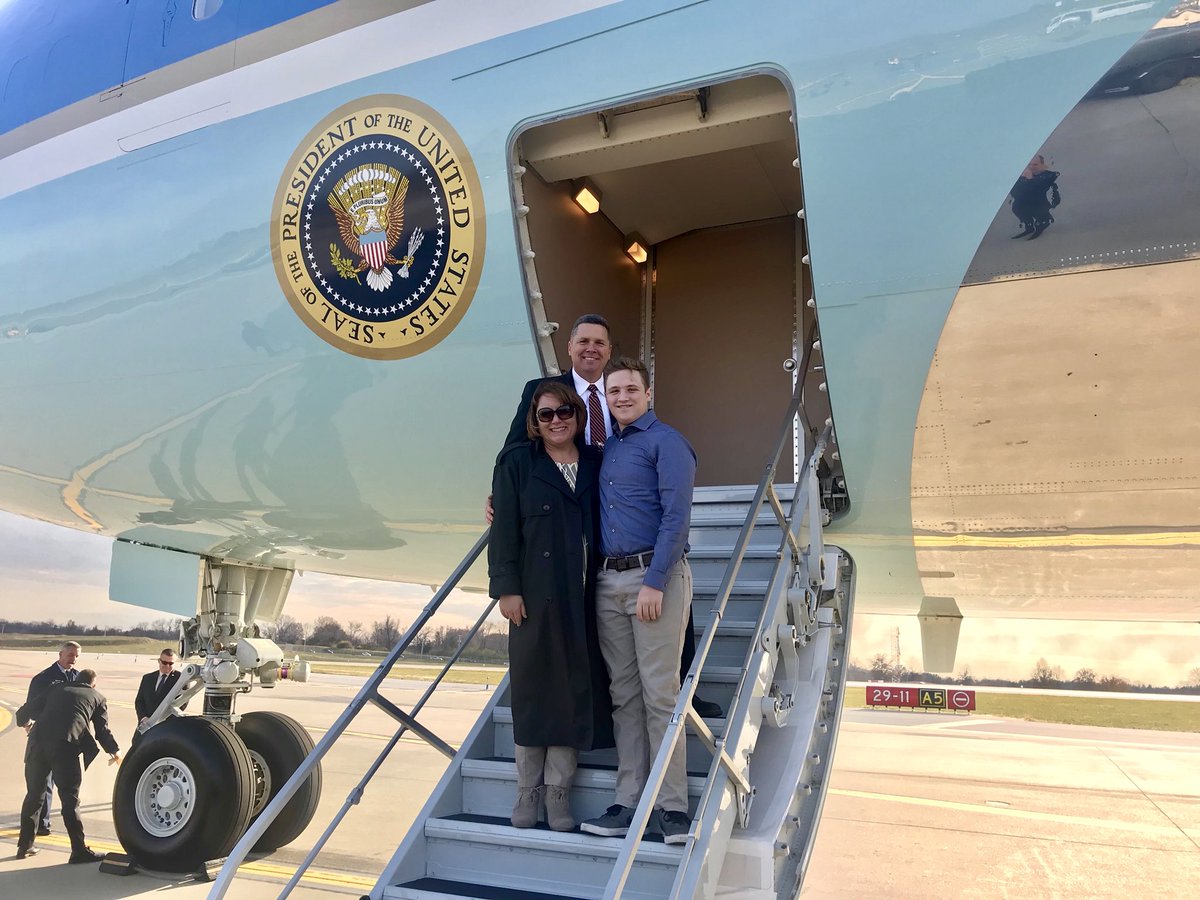 fritzmt's tweet photo. What an honor for my son, @MatthewTFritzII, to meet @POTUS @realDonaldTrump &amp; tour Air Force One in St Louis today.  In the mad scramble to find something to autograph, my son pulled out one of my @AvalonLead cards. The smile on his face says it all! https://t.co/w6yxgkI7qG