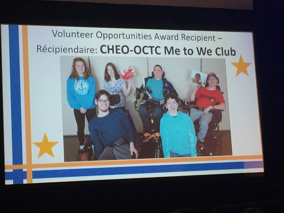 EARN_UWEO's tweet photo. Wow! These youth are only some of the examples of young people making a difference in our community that we've met tonight #Ottawa #CoP2017 https://t.co/R1OC3bT91b