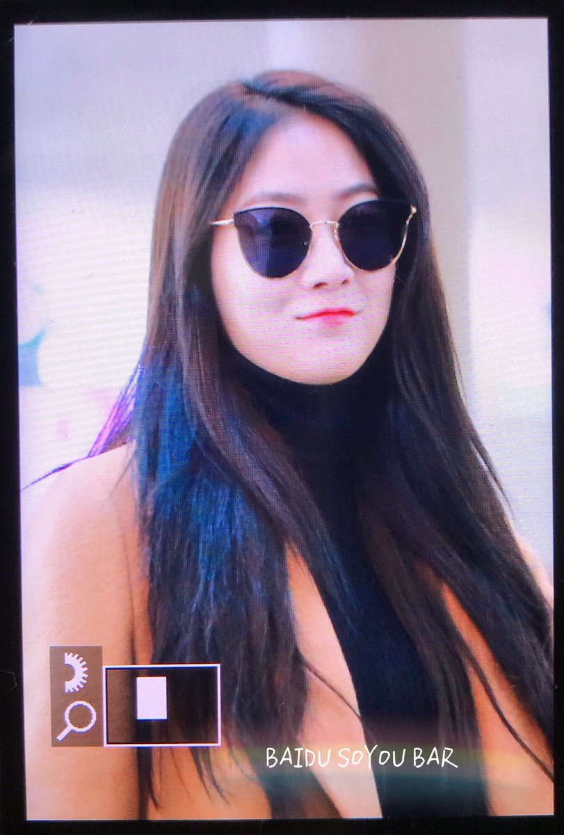 baidusoyoubar's tweet photo. #SOYOU #소유 171130 인천 공항 프리뷰 https://t.co/Epa3PiBeju