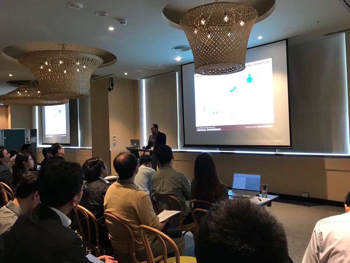 SelectBio's tweet photo. Prof. Victor Ugaz #TexasA&amp;M keynotes @SelectBio #LabonachipAsia2017 #microfluidics #Pointofcarediagnostics Lab-on-a-drone https://t.co/d7fn2xM58Y
