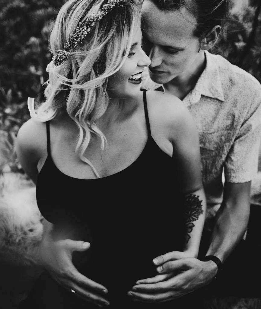 Hello_Autumn's tweet photo. Expecting is an incredible experience for both mama + Daddy...there’s this tiny lil human growing, who you’ve never met, yet you already love so much. Sharing this with your best friend and lover is simply priceless. // Can’t wait for the first time you two get to hold your … https://t.co/lvJBQLnpZB