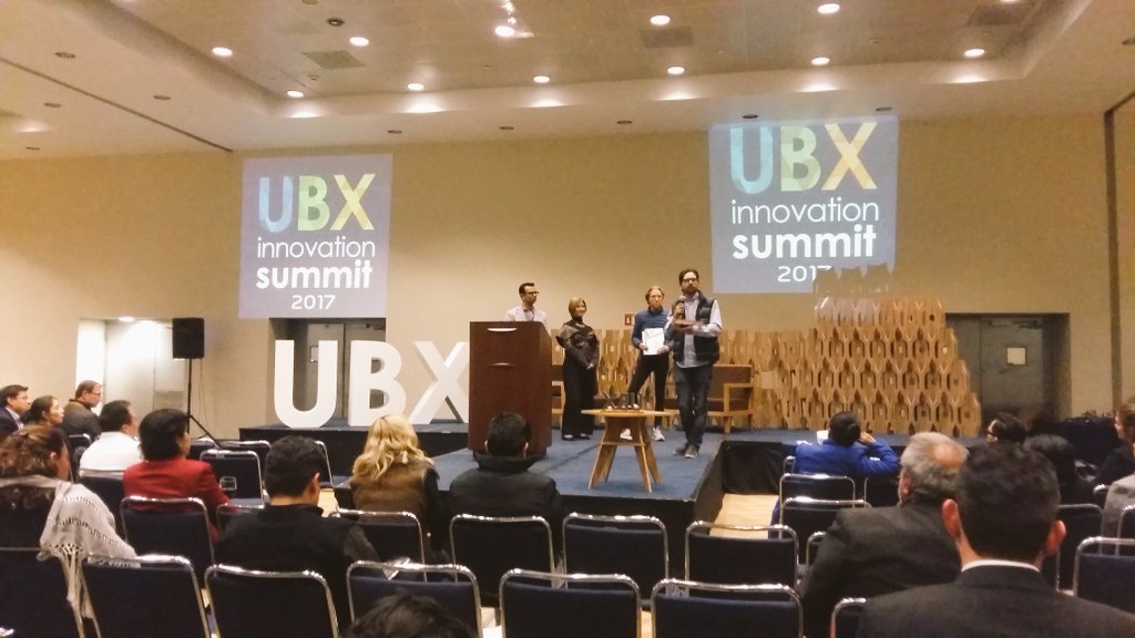 UBXSummit's tweet photo. Felicidades @econducemx por haber obtenido el premio a la #innovación en #UBXSummit2017 https://t.co/bBTdsupfmC