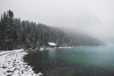 Photo By Chris Osmond | Unsplash - via @Crowdfire  
 #holidaycraftshows #holidaycraftsforkids #holidaycraftsfair #holidaycraftsupply