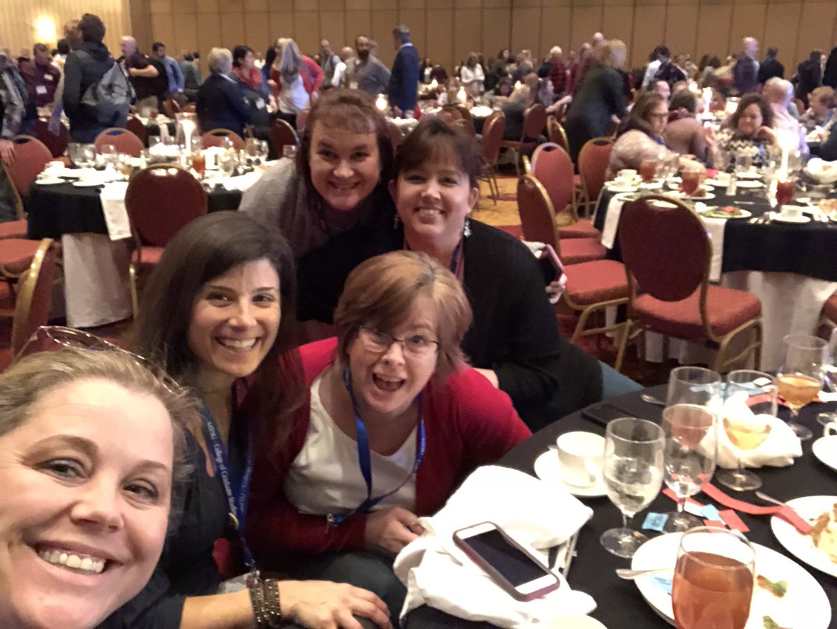 WESPittCrew's tweet photo. LOVE hanging with our @RESTigers friends at #TETC @astoreducator @BHarrisRES @SGarrisonRES5 @JennWalkerRES @BC_Schools #BCS1_World #BCSRocks https://t.co/SZ6xLAPwxq