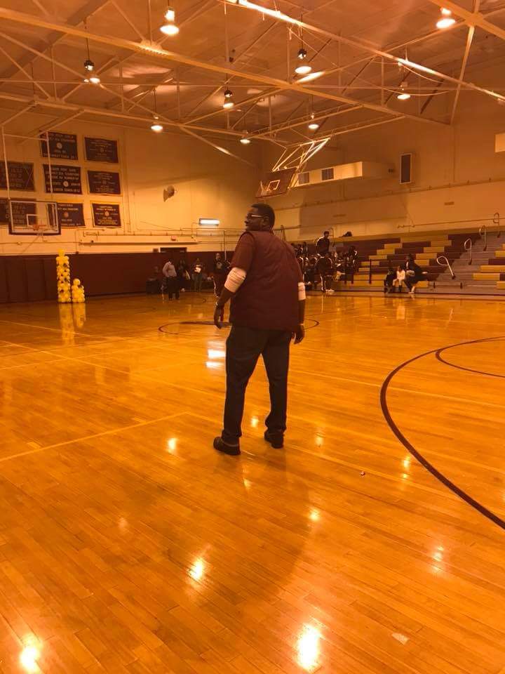 oms901hawks's tweet photo. Principal Peterson geared up for Basketball Homecoming 2017! Goooooooo, Hawks!! https://t.co/i3fwjudK55