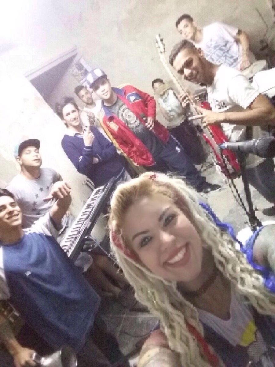 soyazulcarrizo's tweet photo. Hay Equipo,Este Viernes podes escuchar lo nuevo♡ en mis canales oficiales YouTube: https://t.co/THPripZxzL
Spotify: https://t.co/rnq9QPBaum https://t.co/jRFhs1W588