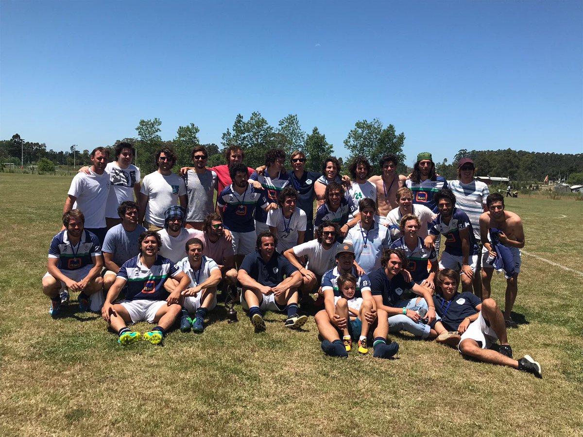 LUD_Oficial's tweet photo. #Fútbol | @OldWoodlands_ y un domingo de fiesta: campeón de la Divisional "E" en la categoría #Mayores y además, obtuvo la Copa de Oro en #Sub18 https://t.co/Ptq1rCVIFj https://t.co/bcX4MOrhXs