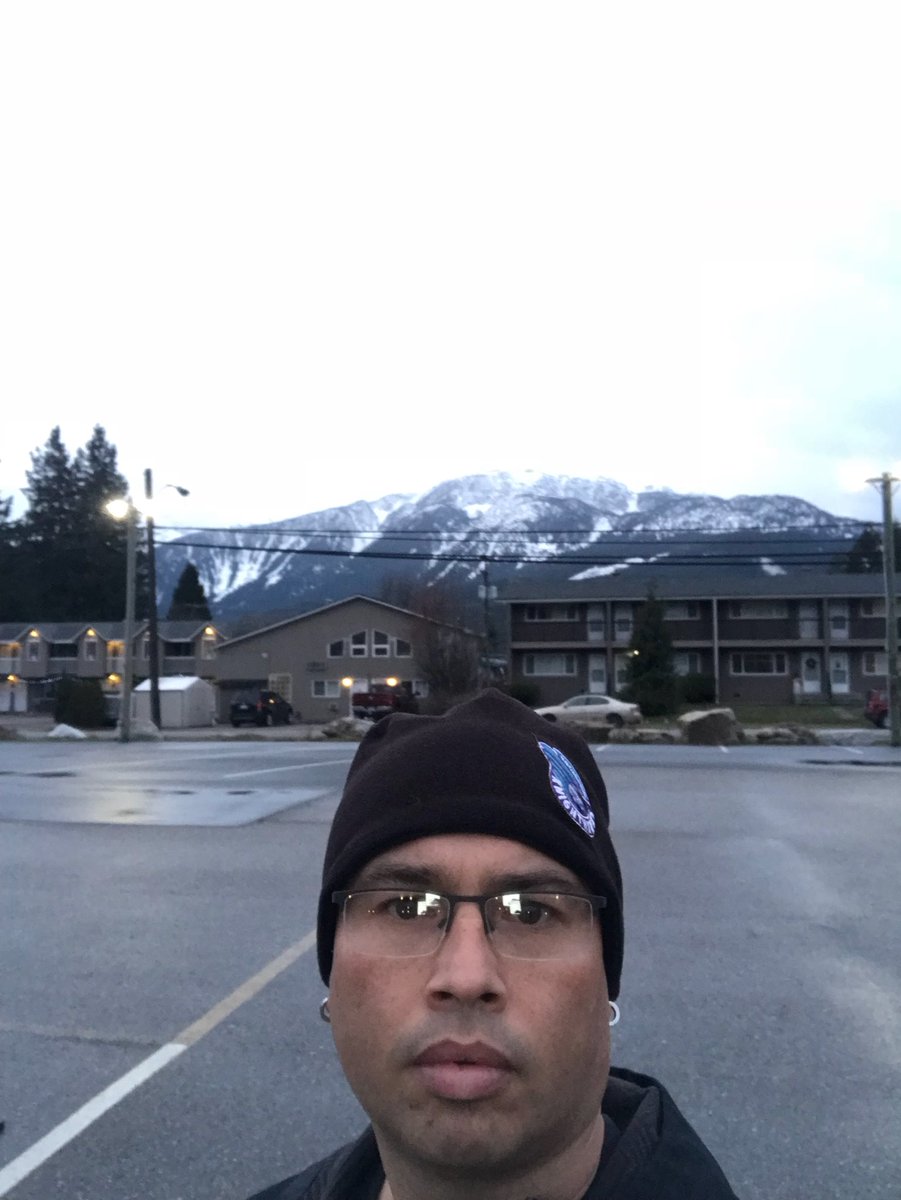 themachine519's tweet photo. Revelstoke is happening!!!!
@tribvisdance feeling like we are somewhere over the rainbow! #TVD,#greatplaces #FastnFancy https://t.co/NTNtAOsxmy