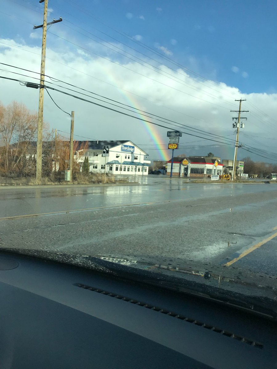 themachine519's tweet photo. Revelstoke is happening!!!!
@tribvisdance feeling like we are somewhere over the rainbow! #TVD,#greatplaces #FastnFancy https://t.co/NTNtAOsxmy
