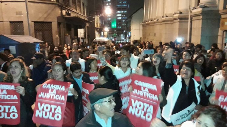noticiasfides's tweet photo. #ANF Fallo del TCP a favor de @evoespueblo desata convocatoria a protestas y llamado a la rebelión popular
-->> https://t.co/PazO9bmzVJ <<-- https://t.co/Sxp5XOOehq