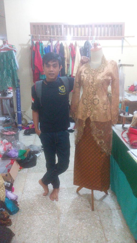 bennyhidayat04's tweet photo. @rdi971 siang k @ea_minteva &amp; om @WalangBuana . 16 oktober . bacain aura nya om. makasih #BBSKAMIS https://t.co/tWzvCDq4nX