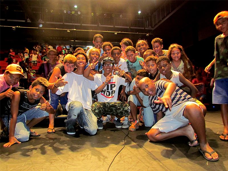 OficialGav's tweet photo. #tbt Obrigado Hip Hop! Por mais momentos assim. #GuiandoAlmasVazias https://t.co/ngA6DmlWo5