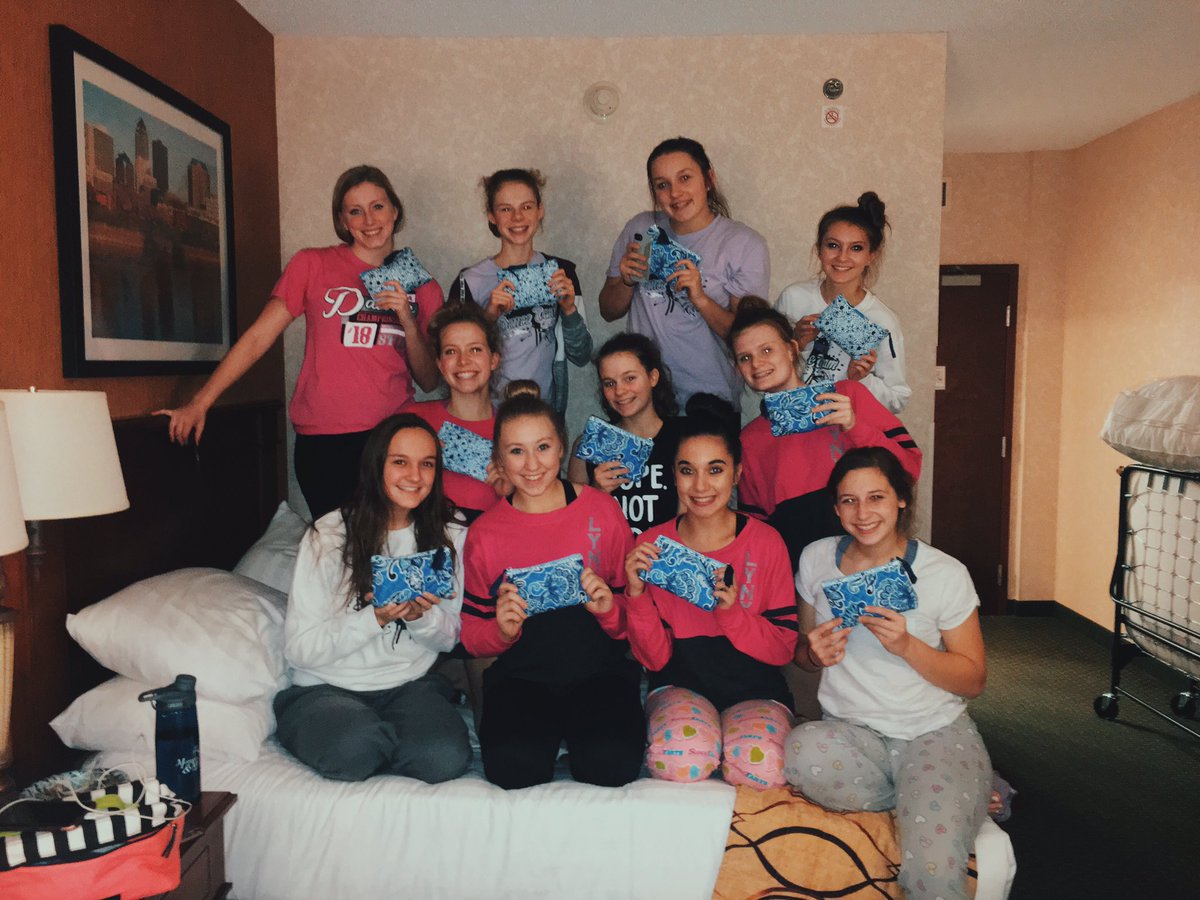 NLDance_'s tweet photo. Gifts are done! Great night of team bonding! Now off to bed to get some sleep before the big day! #NLDT 🎀 https://t.co/Lvo75jEJr4