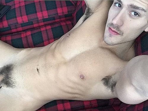 #Gaymuscle #live #musclecam - See Big and Thick Xavier Sunrise NAKED at https://t.co/zDbZsDyOz5! https://t