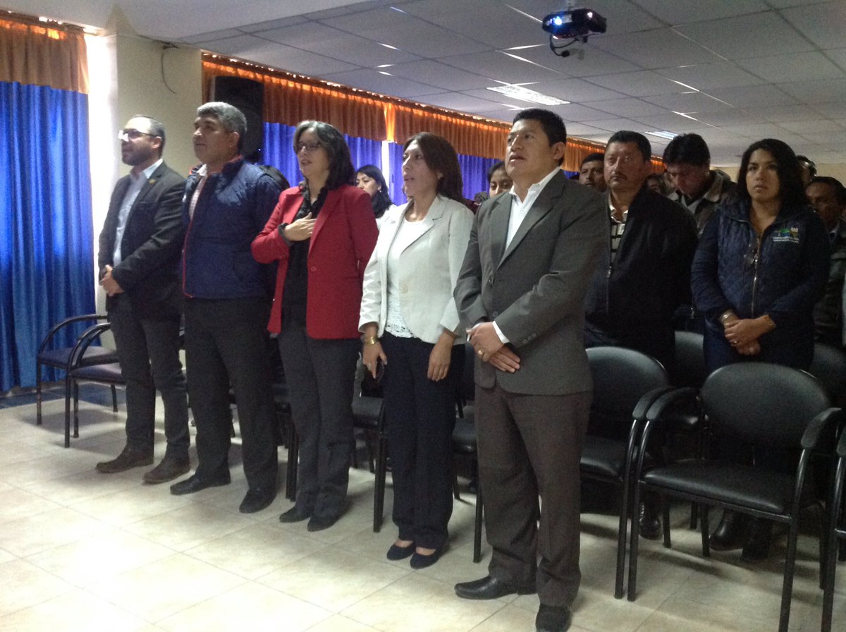 marthegarza's tweet photo. Carreras de la Facultad de Ciencias Políticas @Unach_ec socializaron actividades de #Vinculacion que se llevarán a cabo este semestre en Juntas Parroquiales asociadas a @ConagopareChimb Participan 30 estudiantes de #ComunicacionSocial @e_unach @Elizabeth140571 @ecpatosanchez https://t.co/CeuwRcny8c
