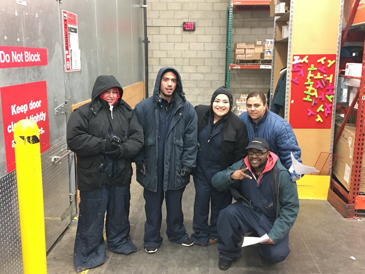 Last TINV of 2017! This awesome team crushed it the went to pack for SFS <a href="/yoanuhhh/">yoana aguilera</a> . #rideordie #teamplayers #T195