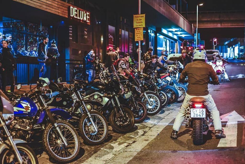WMC_CT's tweet photo. @cabrontacobar is the place to be tonight for @themotosocial with food, drinks and loads of great people hanging out from 7-9pm.
Some have bikes and some not, everyone is welcome either way.
Hope we see you there too!
📷: @devin_paisley •
•
•
•
#woodstockmotoco #themotoso… https://t.co/9z3o6qHZID