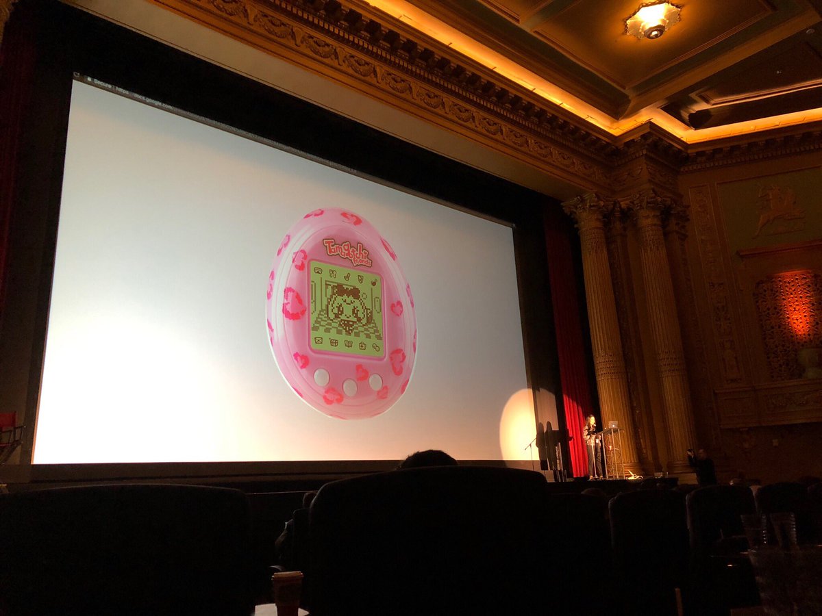 _carbondesign's tweet photo. Love the comparison @ikasliwal made between maintaining a design system &amp; taking care of a tamagotchi. Takes time and love 💕#Clarity2017 https://t.co/8vZICixnHj