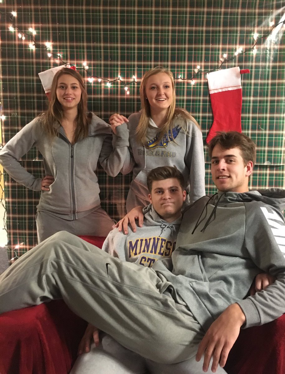 marissanieman's tweet photo. 50 Shades of Groutfits from you fav awkward family🎄 https://t.co/i6jEKe5WKC