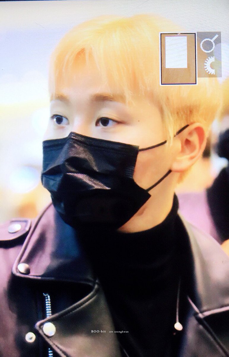 boo_bit0116's tweet photo. 171130 HND #승관 #세븐틴 애기야 안전비행해😭💛💛💛💖💞라이더 찰떡이야❤️❤️❤️❤️ https://t.co/4CuGSdSaA0