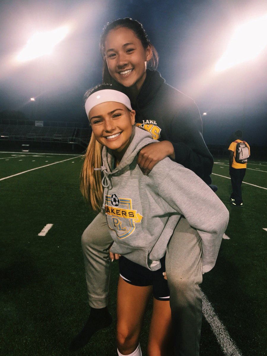 GwenAndersen's tweet photo. HBD mal!! Ur growing up so fast #notreally #sophWhore 😍😍😍 https://t.co/FwccyPRi8H