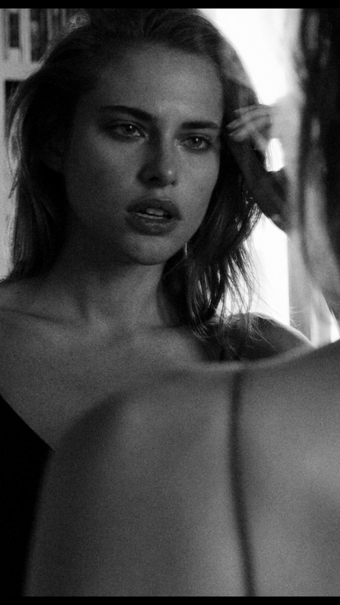 Lana Zakocela tweet media