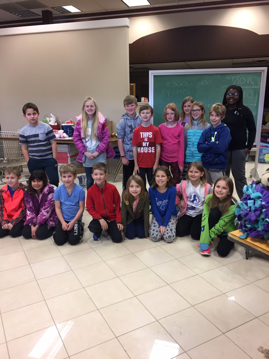 mharrismps's tweet photo. Student Council members @MPS_Morton deliver 26 Team Time tie blankets to @millardpwc.  #mavsbettertogether  @jk_bergstrom https://t.co/hgZNq42P3o