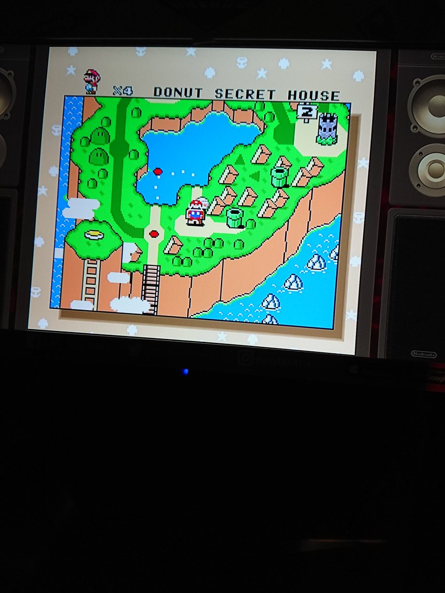 1sm4's tweet photo. @EasyTaxiMexico excelente viaje de regreso a casa jugando super Nintendo!!!! Felicidades por su servicio https://t.co/aB7FNK4mnv