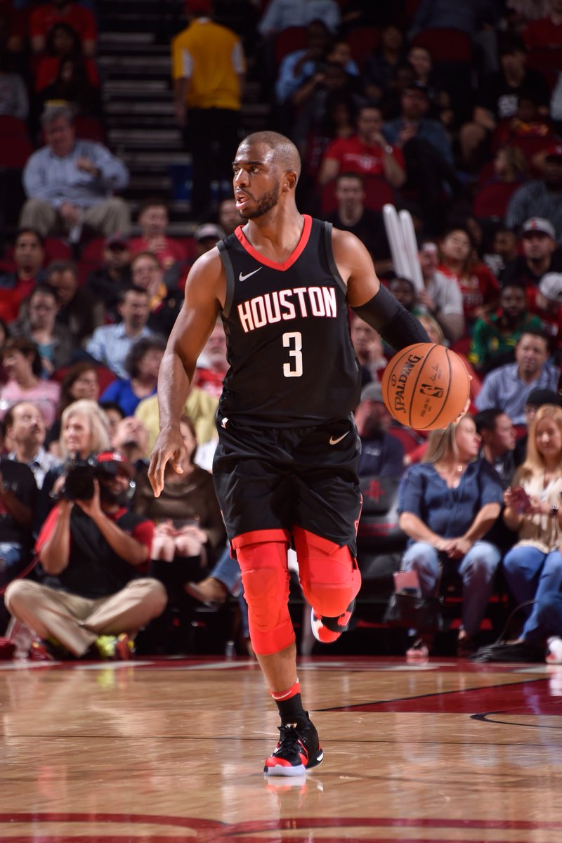 nbastats's tweet photo. Chris Paul now has 72 ASTS and only 8 turnovers in his 7 games with the @HoustonRockets.

He is the 1st player to have 70+ ASTS and less than 10 TO in his 1st 7 games of a season since individual TO's began being recorded in 1977-78. https://t.co/PbtqbLEaxy
