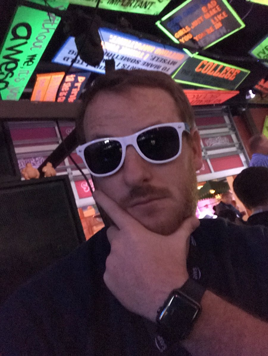 brywesty's tweet photo. re:Invent SumoLogic Party. #sumoslots #reinvent https://t.co/Y4mM3KrCir