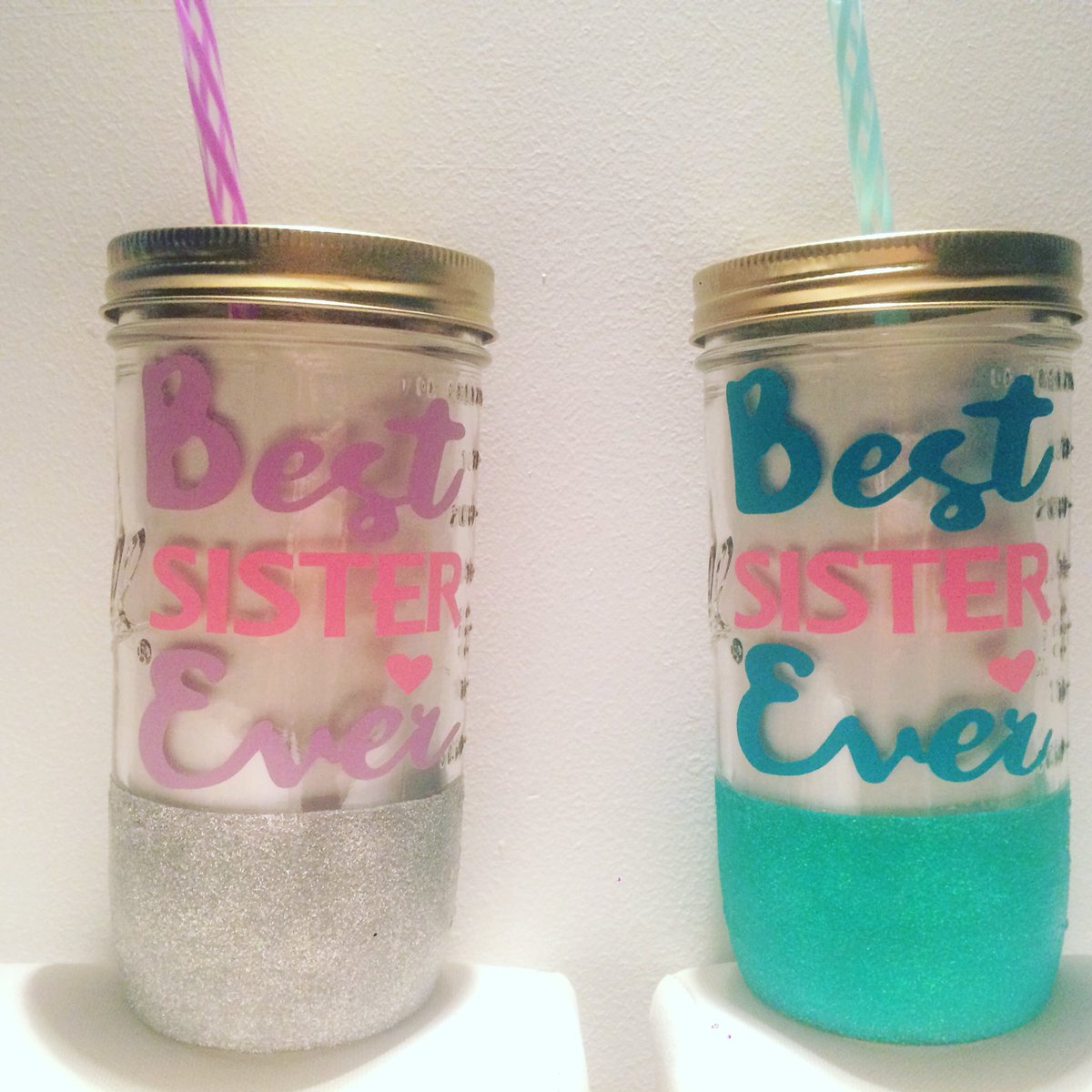 masonjarmexico's tweet photo. #mymasonjars #masontumblers #bestsisterever #bestsister #glittermasonjars #originalball #ballmason #masonjarmexico #mjmexico 😍😍😍😍🙃 https://t.co/12ruhT7PJO