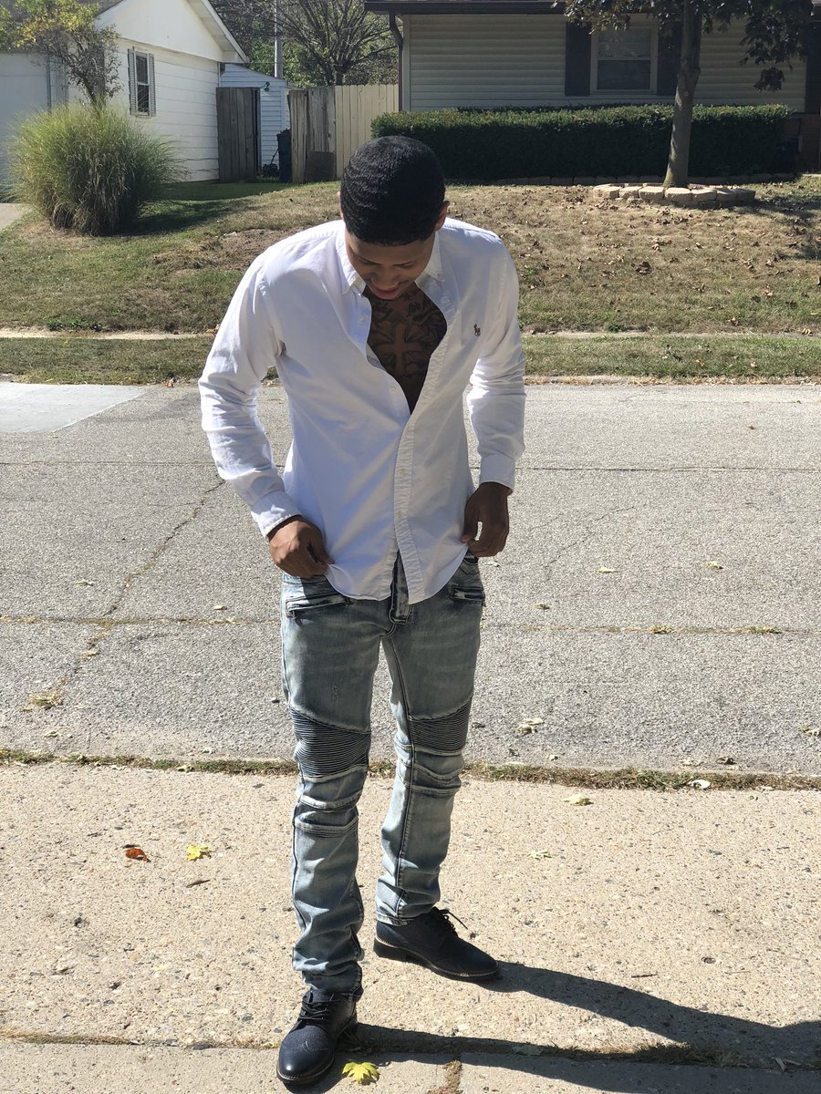 _daddy_kj_'s tweet photo. If you can’t switch it up then you ain’t no different 🤙🏽🤲🏽 https://t.co/QHMUyRLInn