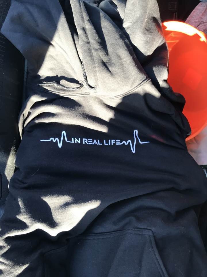 IRLtwins's tweet photo. @michaelconor  Hey! We are in NYC, we have gifts we made for you guys but we're not sure if we can catch you before we leave tomorrow! Can you check your dms on ig from inreallife.twins please! XO https://t.co/faN8LIqWKD